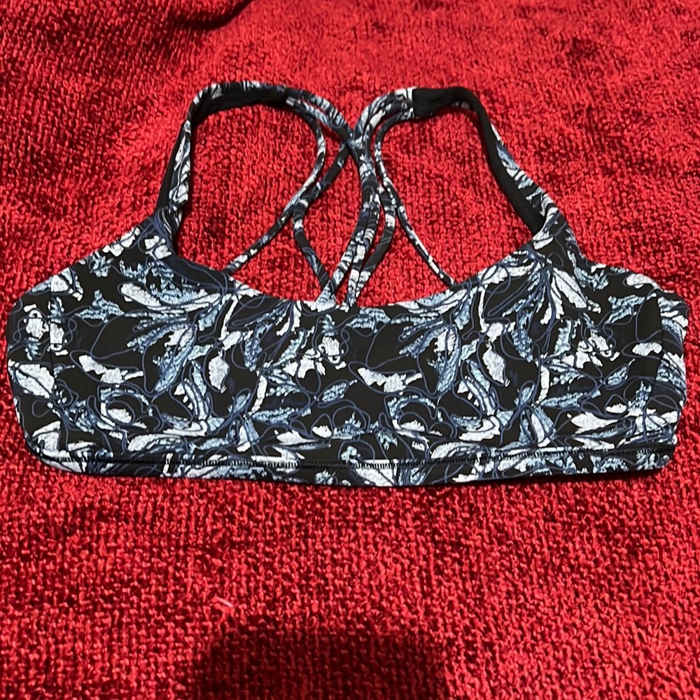 LULULEMON Sport Bra